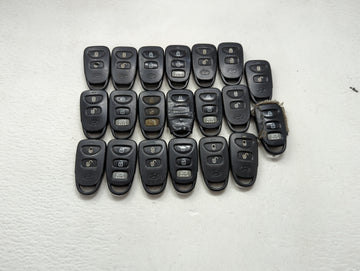 Lot of 20 Hyundai Keyless Entry Remote Fob UNKNOWN UNKNOWN 1476620 - Oemusedautoparts1.com