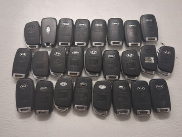 Lot of 25 Hyundai Keyless Entry Remote Fob 1520301