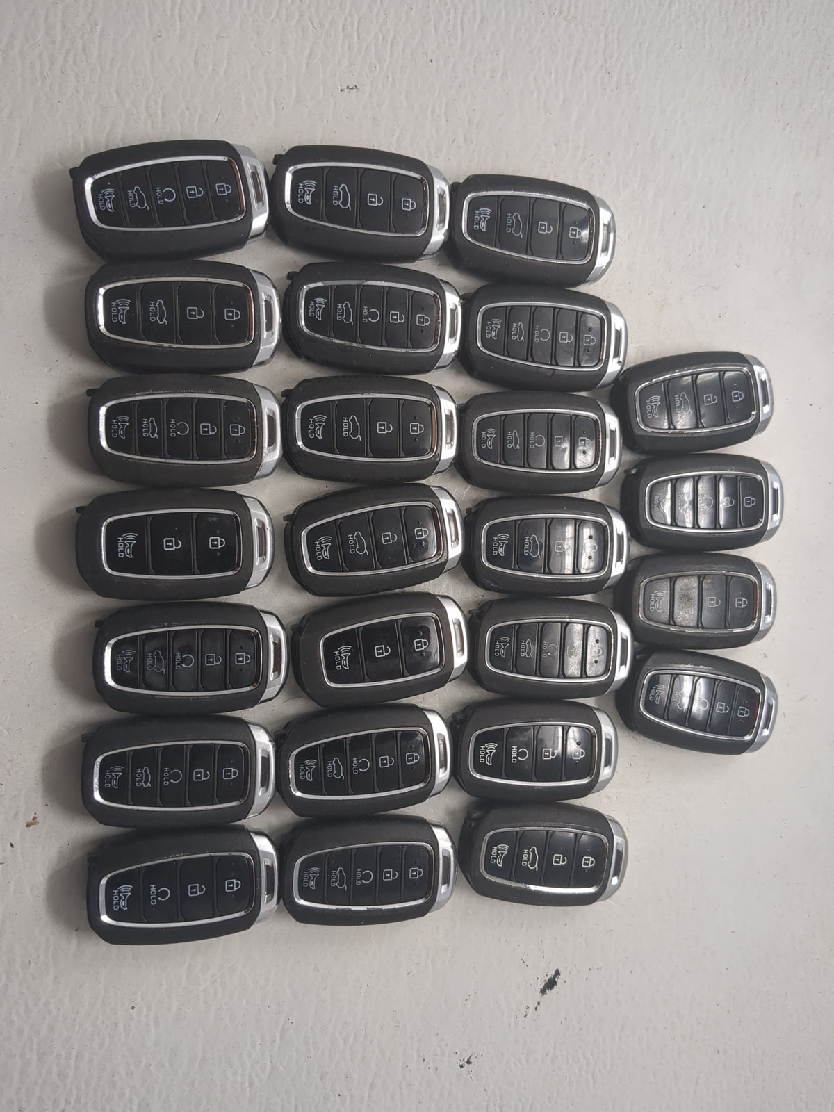 Lot of 25 Hyundai Keyless Entry Remote Fob 1520447 - Oemusedautoparts1.com