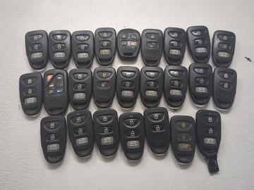 Lot of 25 Hyundai Keyless Entry Remote Fob 1520524 - Oemusedautoparts1.com