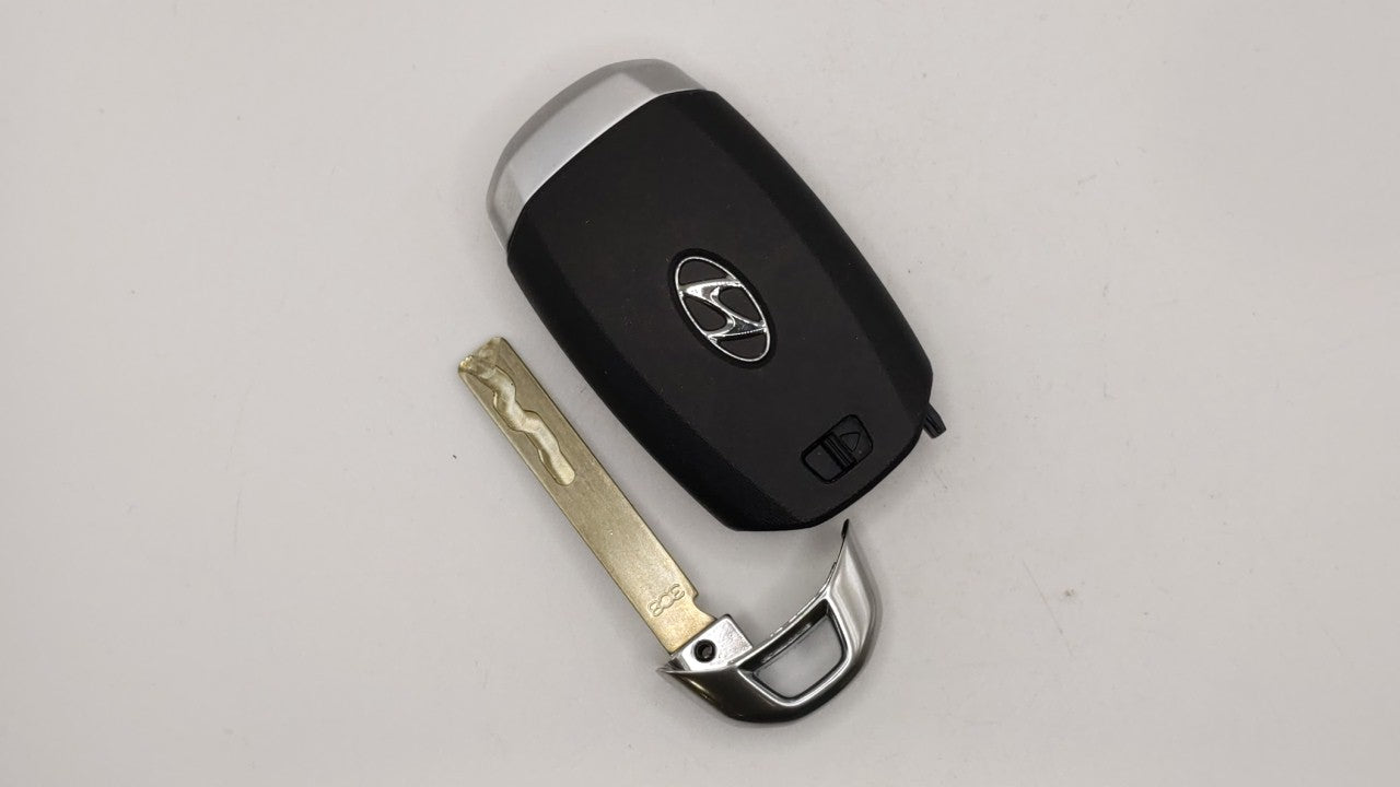 Hyundai Keyless Entry Remote Fob  SYEC3FOB1908 5 buttons - Oemusedautoparts1.com