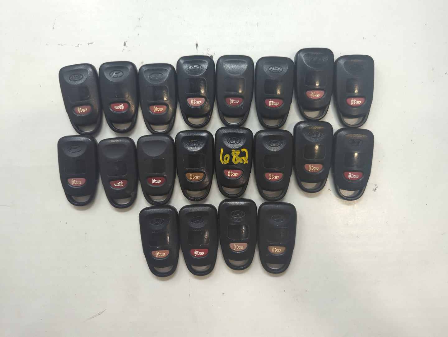 Lot of 20 Hyundai Keyless Entry Remote Fob UNKNOWN UNKNOWN - Oemusedautoparts1.com