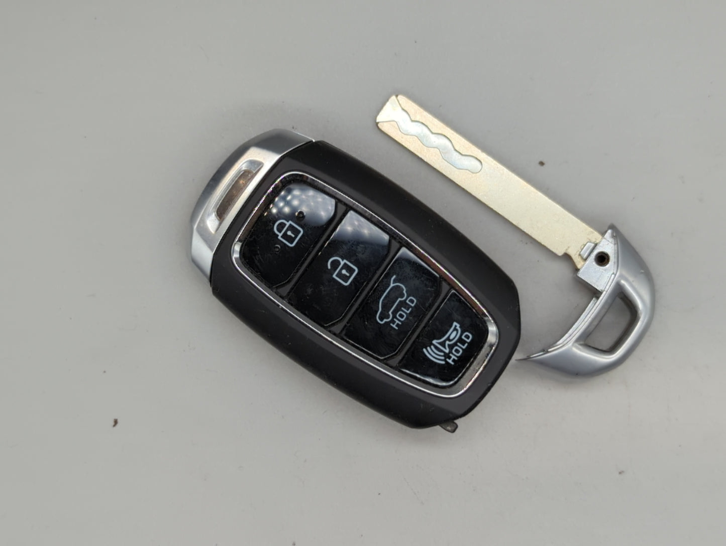 Hyundai Keyless Entry Remote Fob TQ8-FOB-4F32 95440-S2000 4 buttons - Oemusedautoparts1.com
