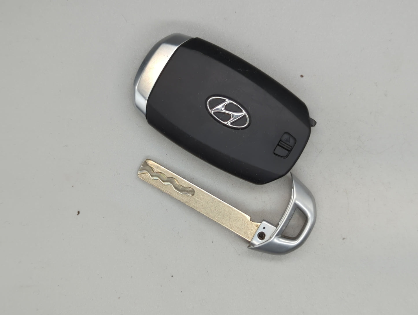Hyundai Keyless Entry Remote Fob TQ8-FOB-4F32 95440-S2000 4 buttons - Oemusedautoparts1.com