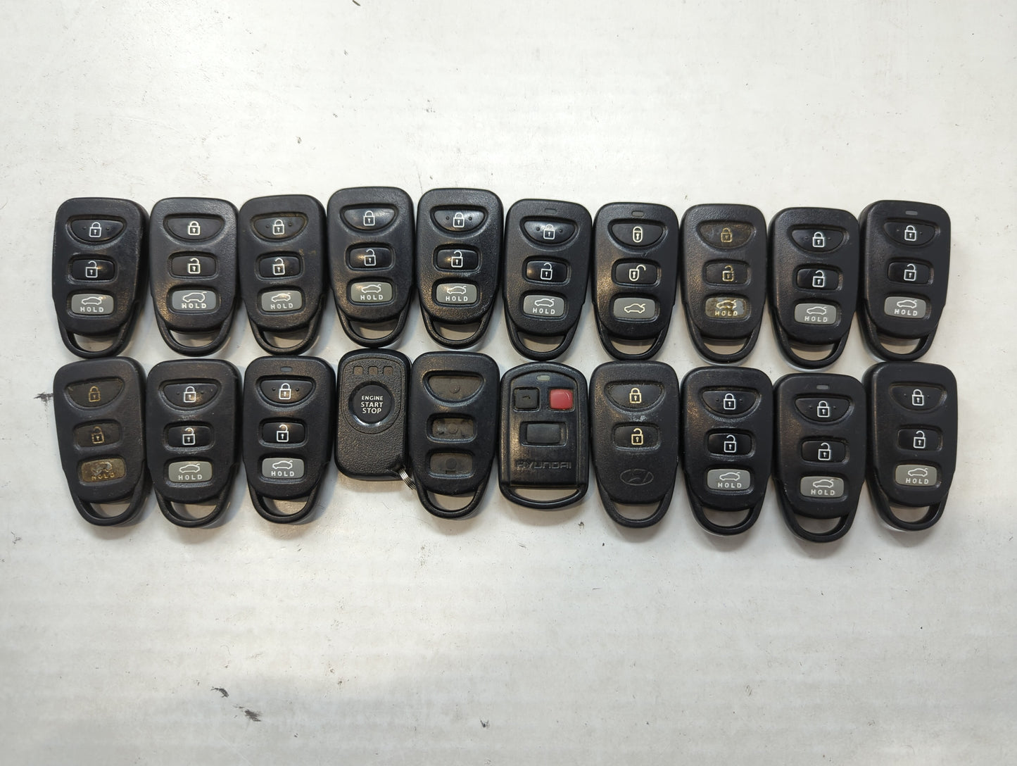 Lot of 20 Hyundai Keyless Entry Remote Fob MIXED FCC IDS MIXED PART - Oemusedautoparts1.com