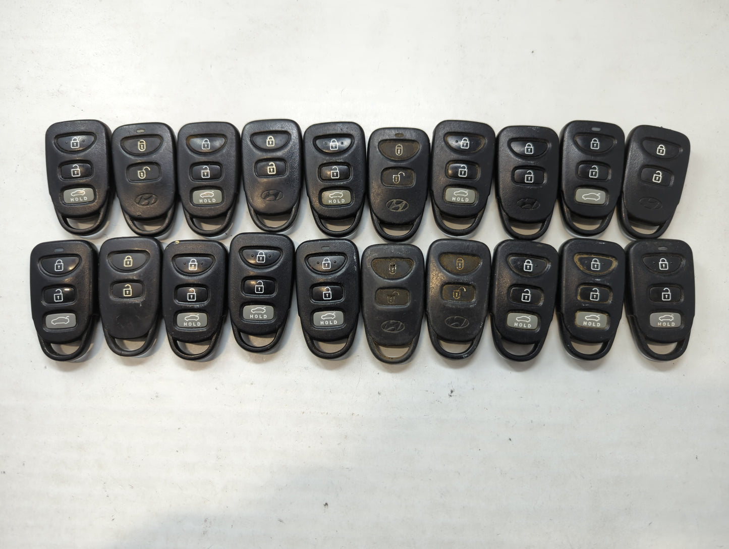 Lot of 20 Hyundai Keyless Entry Remote Fob MIXED FCC IDS MIXED PART - Oemusedautoparts1.com