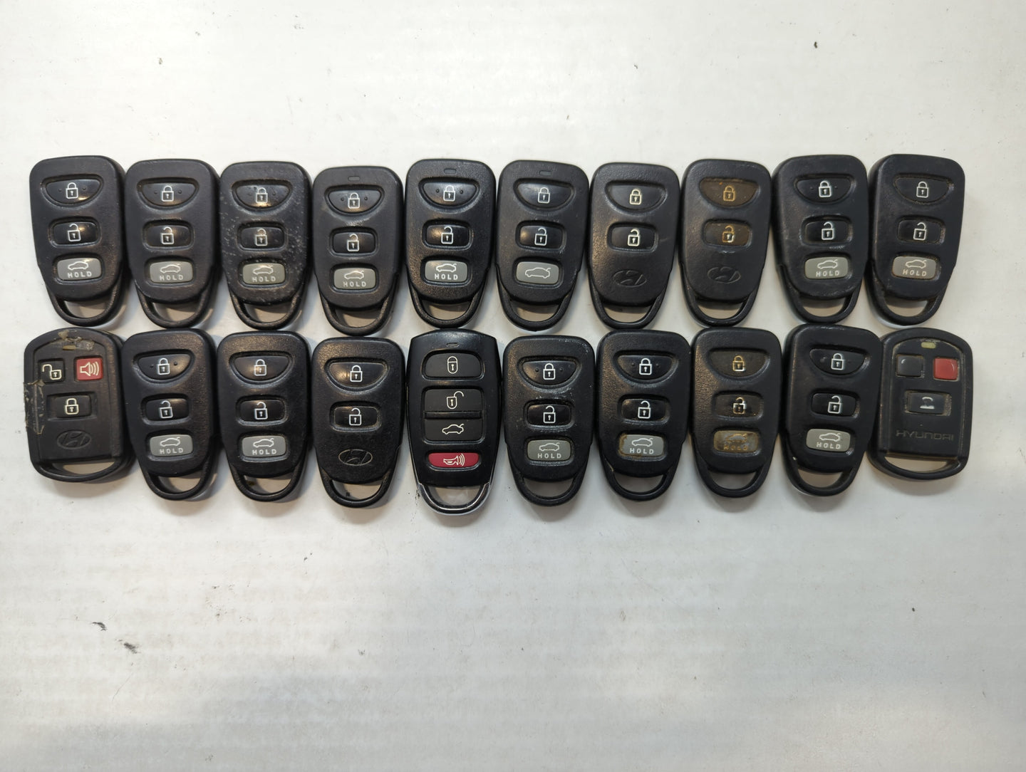 Lot of 20 Hyundai Keyless Entry Remote Fob MIXED FCC IDS MIXED PART - Oemusedautoparts1.com