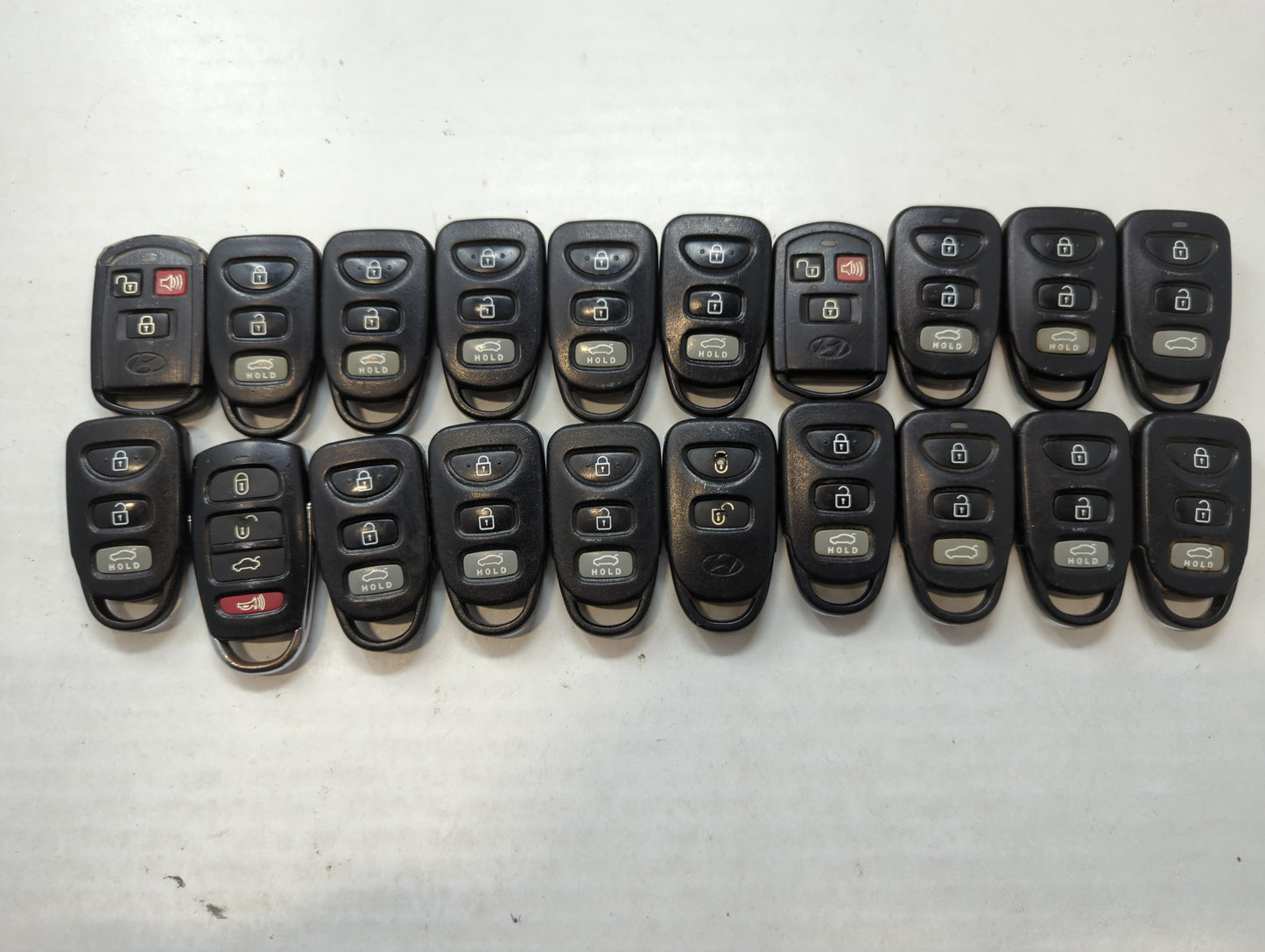 Lot of 20 Hyundai Keyless Entry Remote Fob MIXED FCC IDS MIXED PART - Oemusedautoparts1.com