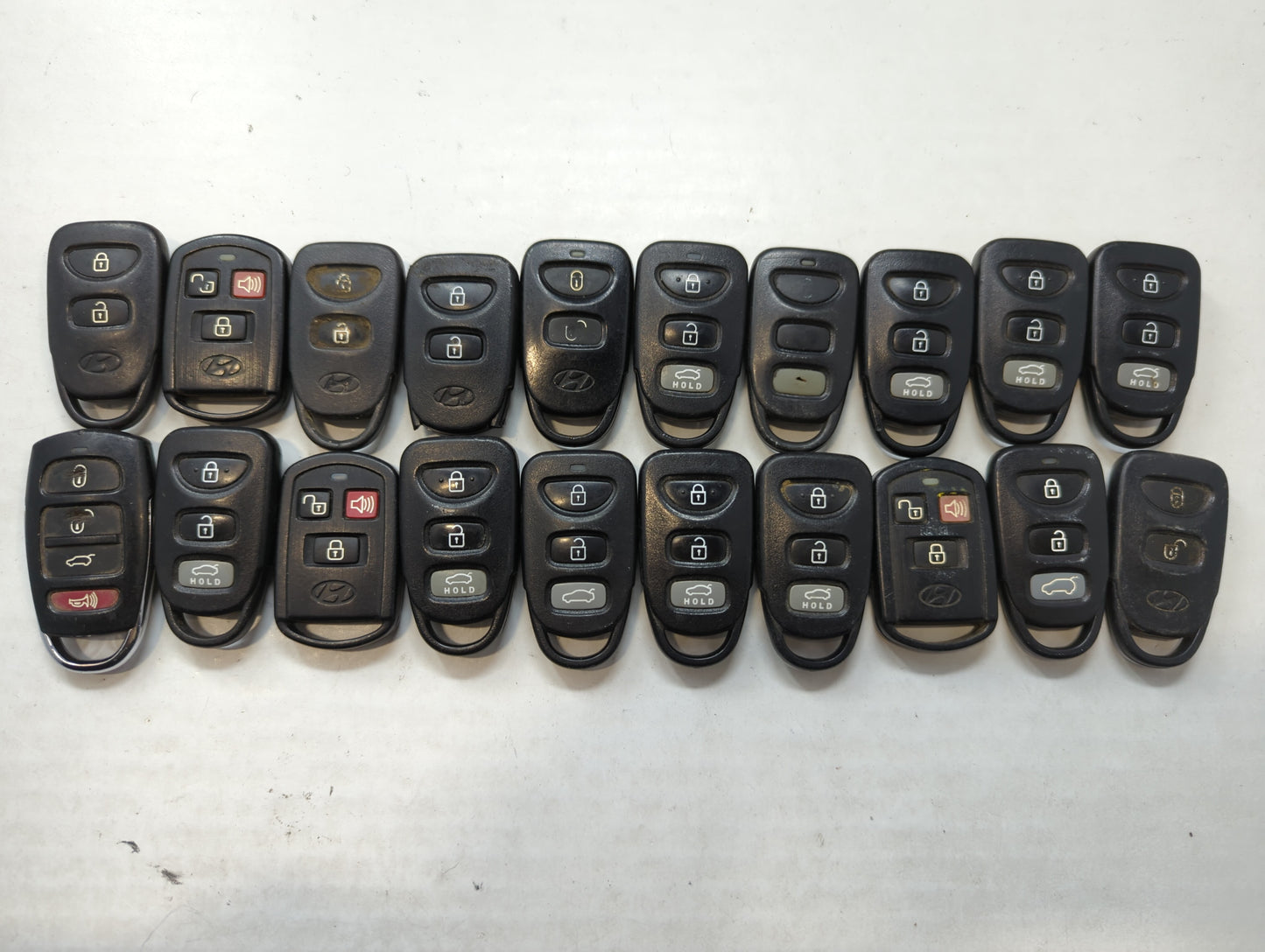 Lot of 20 Hyundai Keyless Entry Remote Fob MIXED FCC IDS MIXED PART - Oemusedautoparts1.com