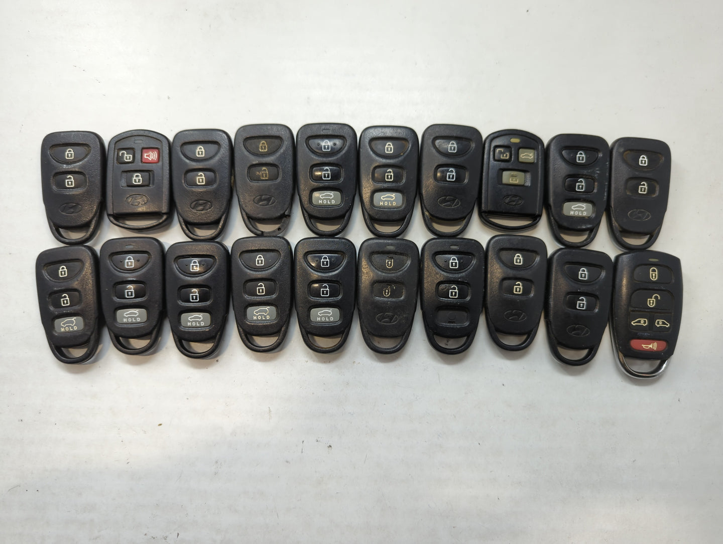 Lot of 20 Hyundai Keyless Entry Remote Fob MIXED FCC IDS MIXED PART - Oemusedautoparts1.com