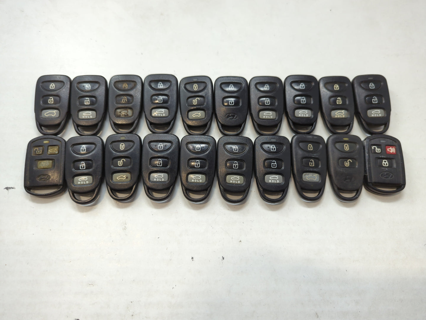 Lot of 20 Hyundai Keyless Entry Remote Fob MIXED FCC IDS MIXED PART - Oemusedautoparts1.com