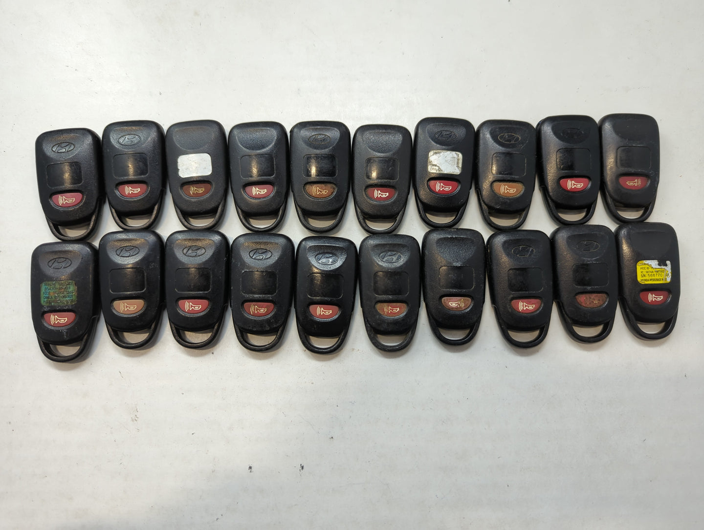 Lot of 20 Hyundai Keyless Entry Remote Fob MIXED FCC IDS MIXED PART - Oemusedautoparts1.com