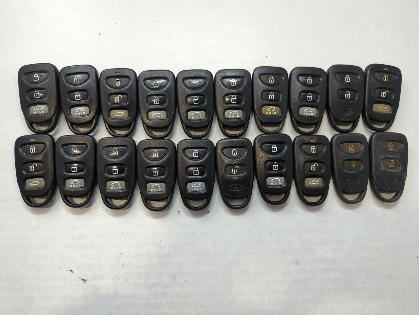 Lot of 20 Hyundai Keyless Entry Remote Fob MIXED FCC IDS MIXED PART - Oemusedautoparts1.com