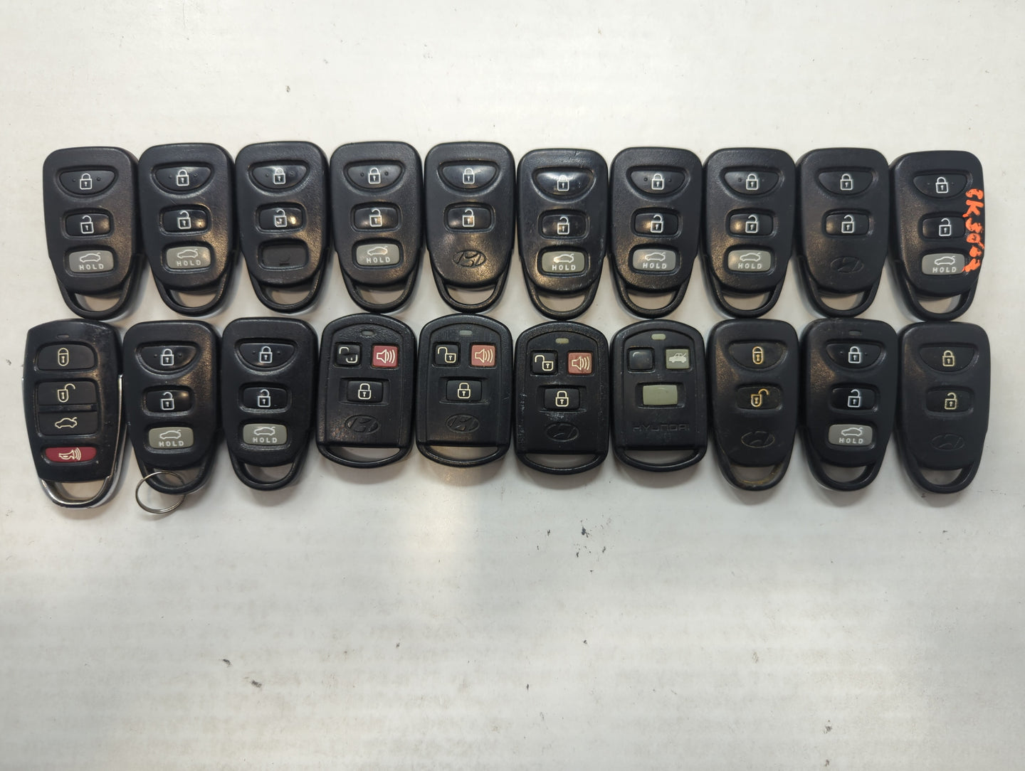 Lot of 20 Hyundai Keyless Entry Remote Fob MIXED FCC IDS MIXED PART - Oemusedautoparts1.com
