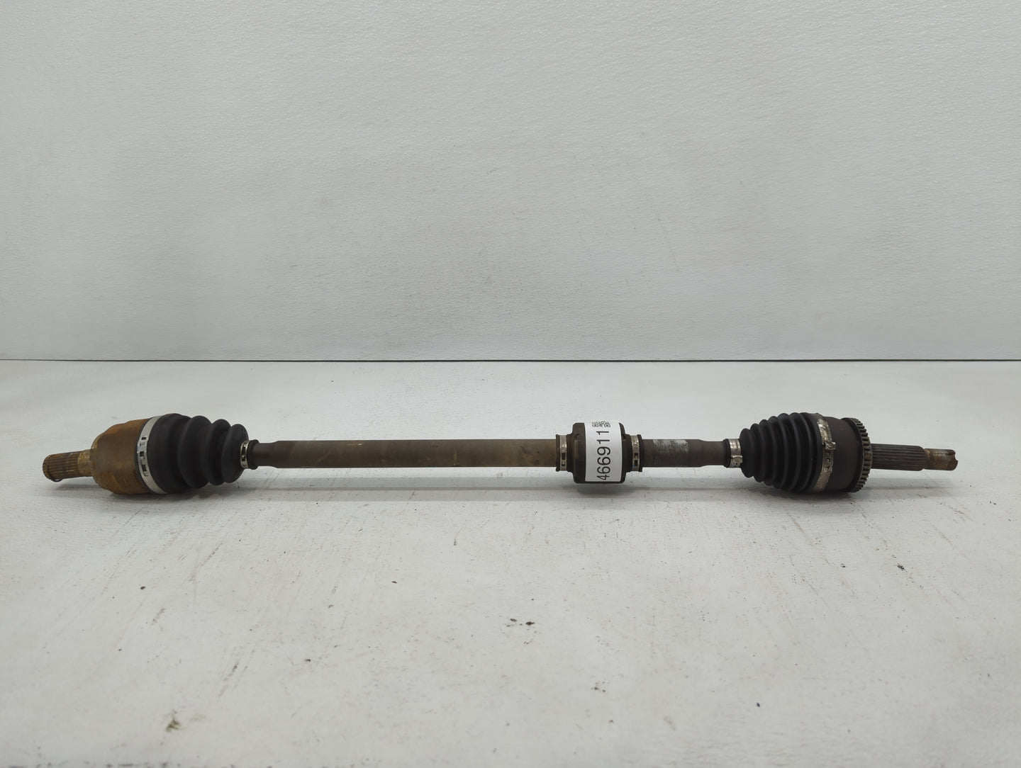 2012-2017 Hyundai Accent Axle Shaft Front Passenger Cv C/v - Oemusedautoparts1.com