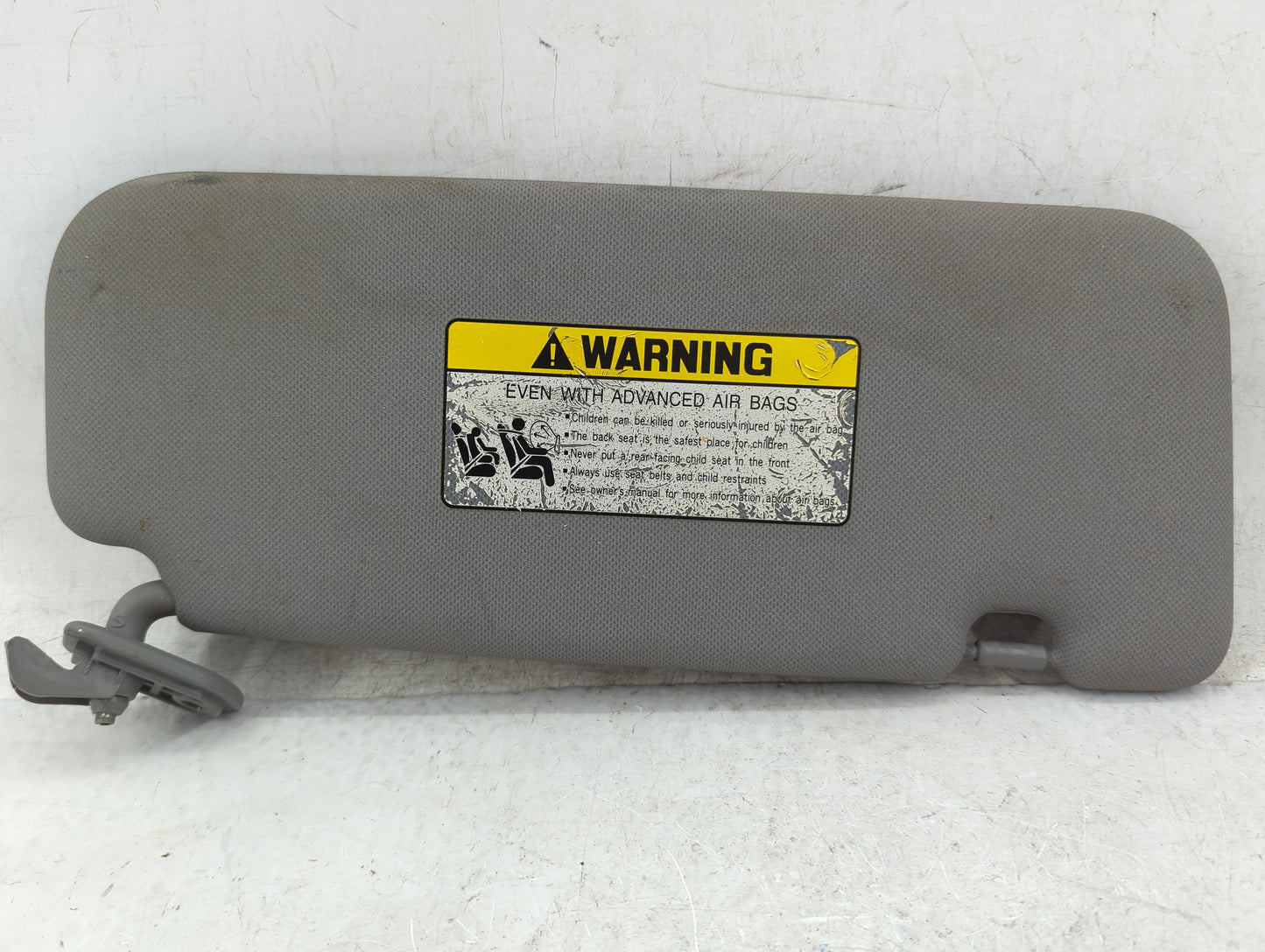 2012-2013 Hyundai Accent Sun Visor Shade Replacement Driver Left Mirror Fits Fits 2012 2013 OEM Used Auto Parts - Oemusedaut