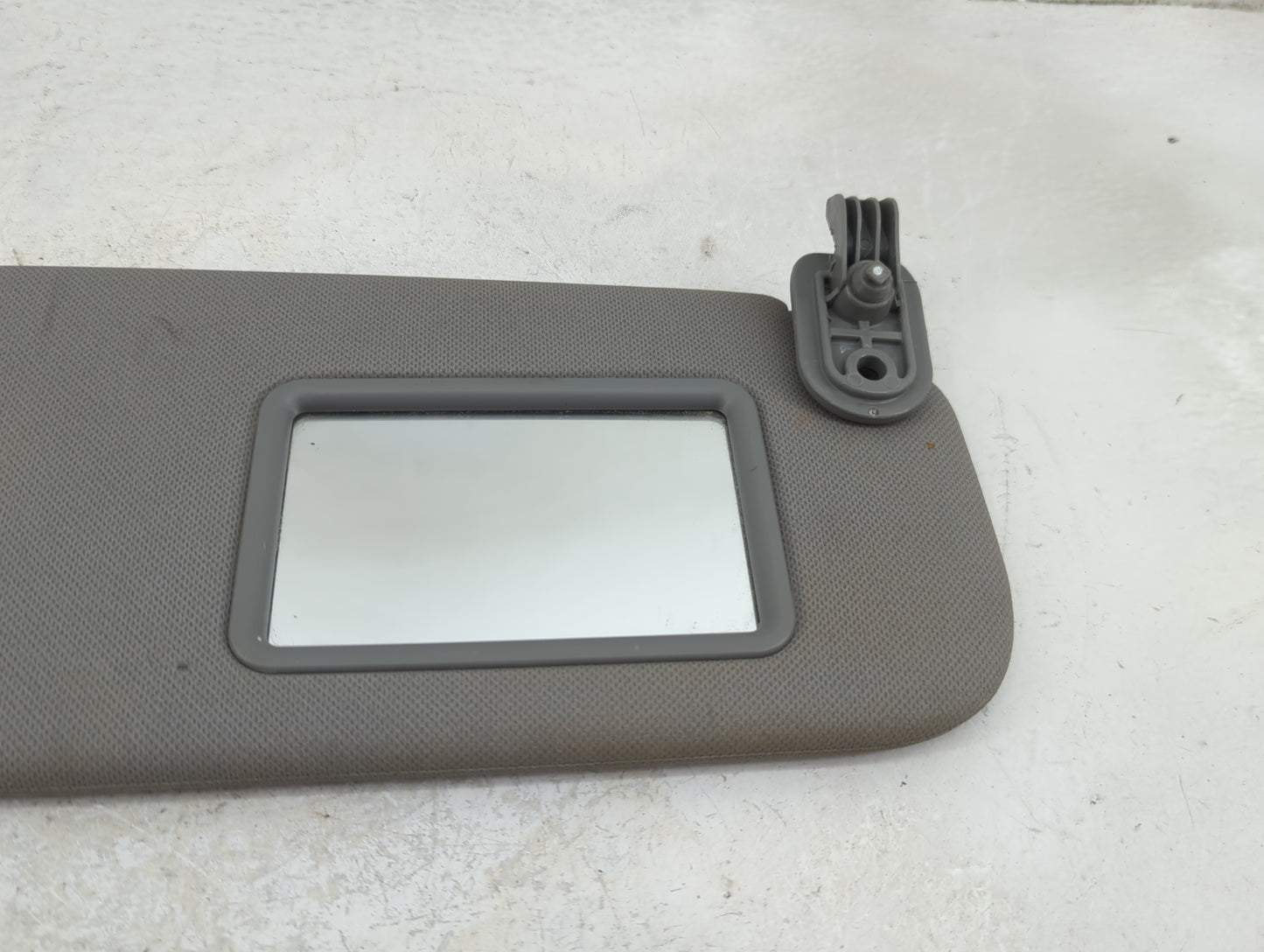 2012-2013 Hyundai Accent Sun Visor Shade Replacement Passenger Right Mirror Fits Fits 2012 2013 OEM Used Auto Parts - Oemuse
