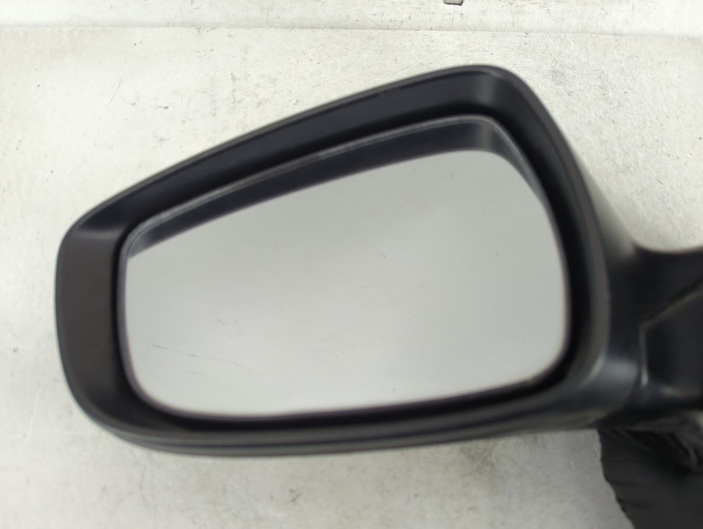 2012-2017 Hyundai Accent Driver Side View Mirror - Left Door Mirror OEM Used - Oemusedautoparts1.com
