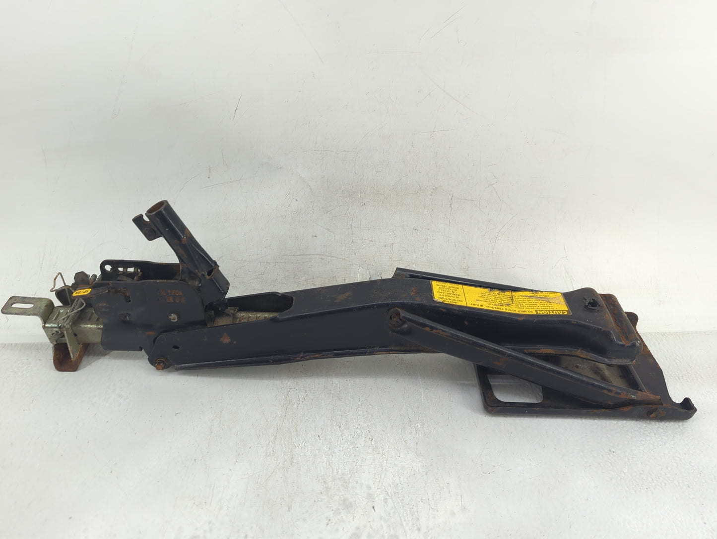 2000 Hyundai Accent Spare Scissor Car Jack - Oemusedautoparts1.com