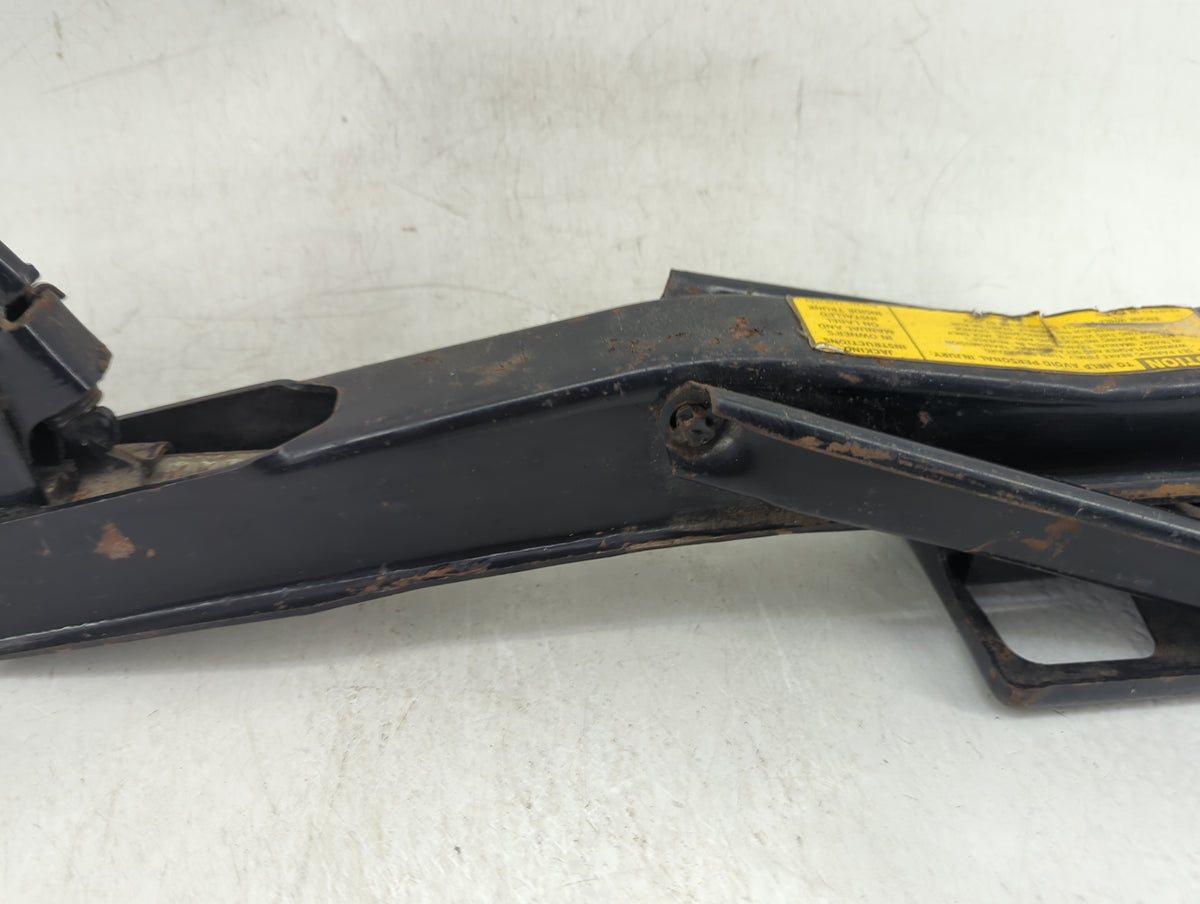 2000 Hyundai Accent Spare Scissor Car Jack - Oemusedautoparts1.com