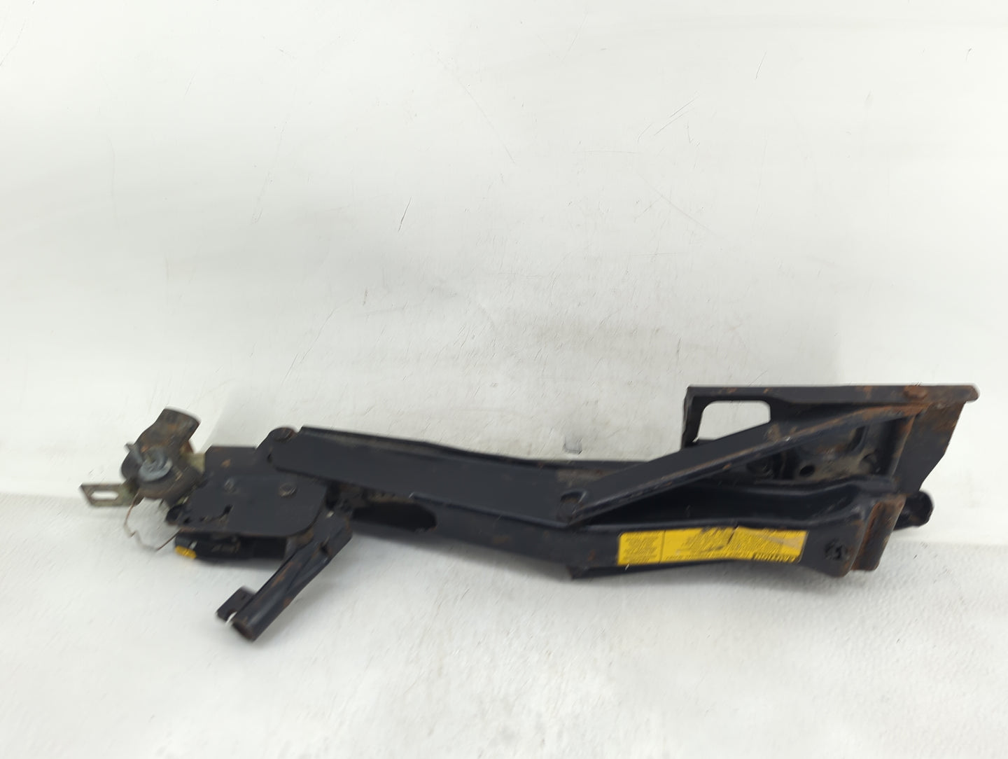 2000 Hyundai Accent Spare Scissor Car Jack - Oemusedautoparts1.com