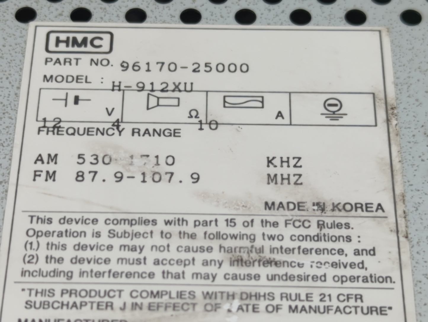 2000-2001 Hyundai Accent Radio AM FM Cd Player Receiver Replacement Fits Fits 2000 2001 OEM Used Auto Parts - Oemusedautopar