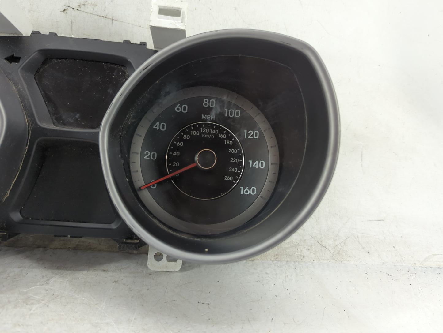 2014-2016 Hyundai Elantra Instrument Cluster Speedometer Gauges Fits Fits 2014 2015 2016 OEM Used Auto Parts - Oemusedautopa