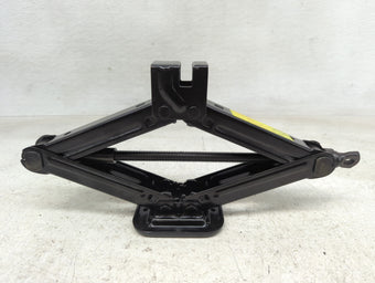compare product Hyundai Elantra Spare Scissor Car Jack 1145256