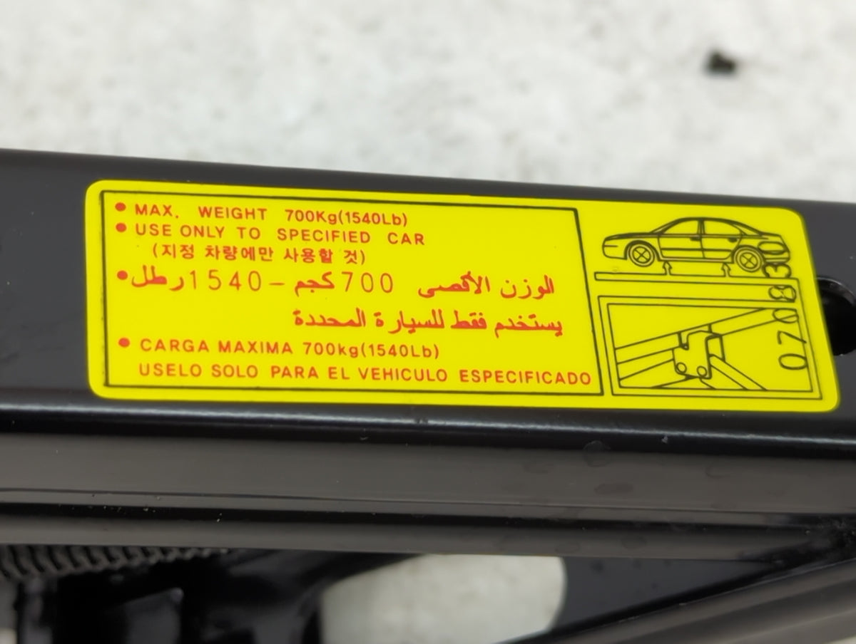 Hyundai Elantra Spare Scissor Car Jack 1145256 - Oemusedautoparts1.com