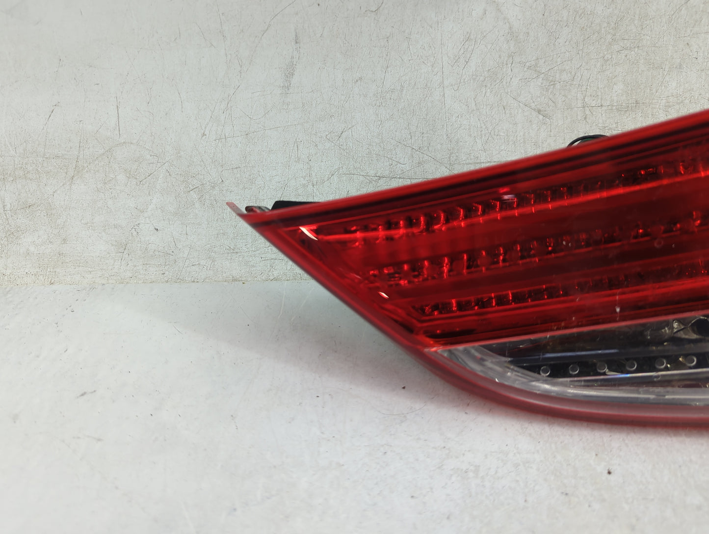 2011 Hyundai Elantra Passenger Right Side Deck Lid Mounted Tail Light 1150077 - Oemusedautoparts1.com