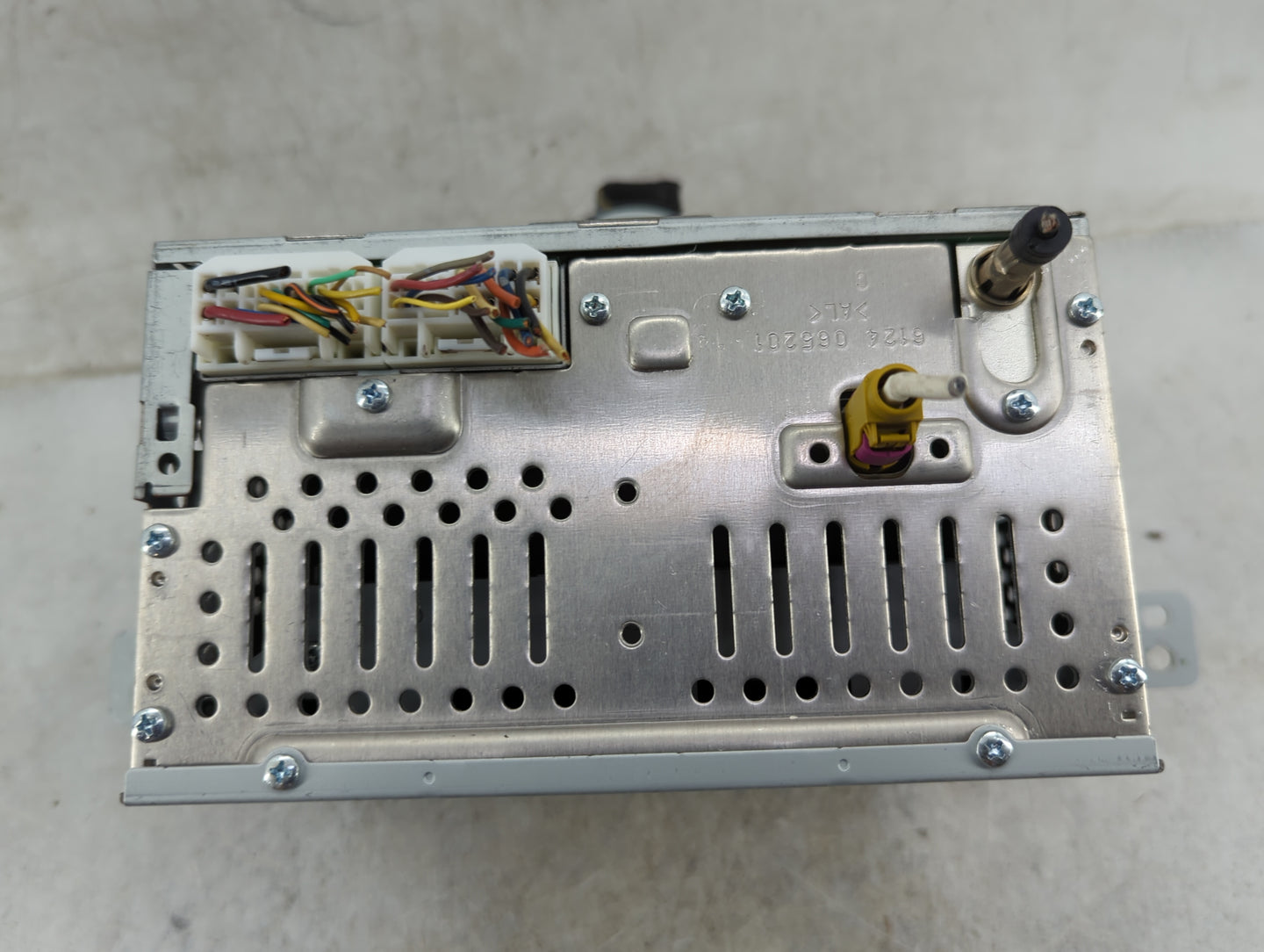 2011-2013 Hyundai Elantra Radio AM FM Cd Player Receiver Replacement Fits Fits 2011 2012 2013 OEM Used Auto Parts - Oemuseda