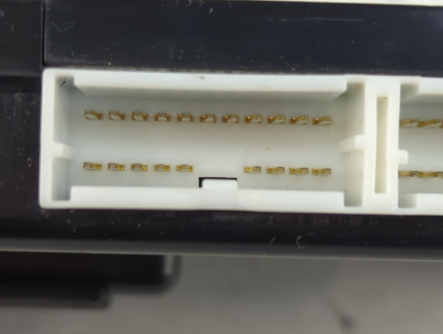 2007-2010 Hyundai Elantra Body Control Module Bcm Inner Cabin Fuse Box - Oemusedautoparts1.com