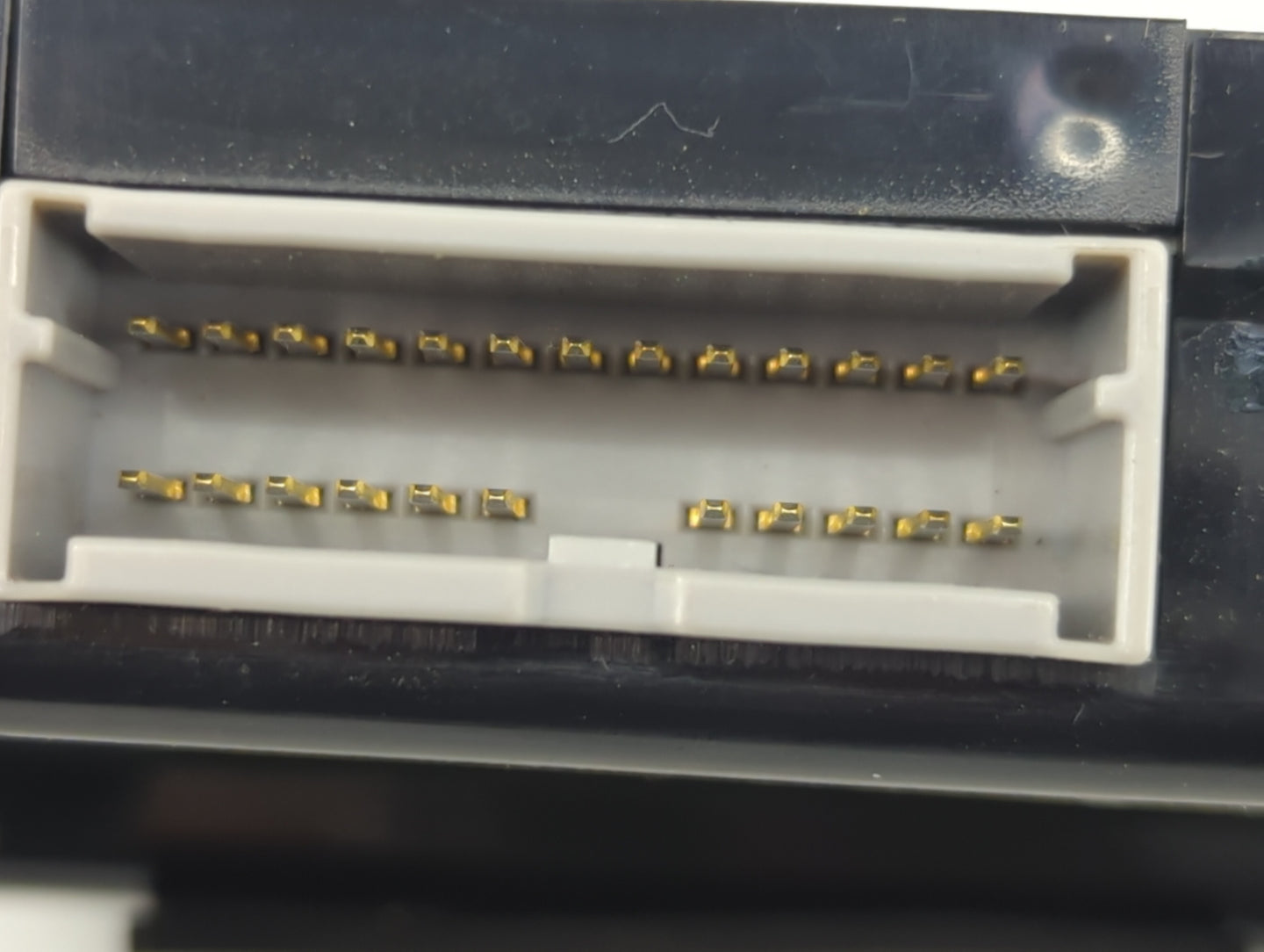 2007-2010 Hyundai Elantra Body Control Module Bcm Inner Cabin Fuse Box - Oemusedautoparts1.com