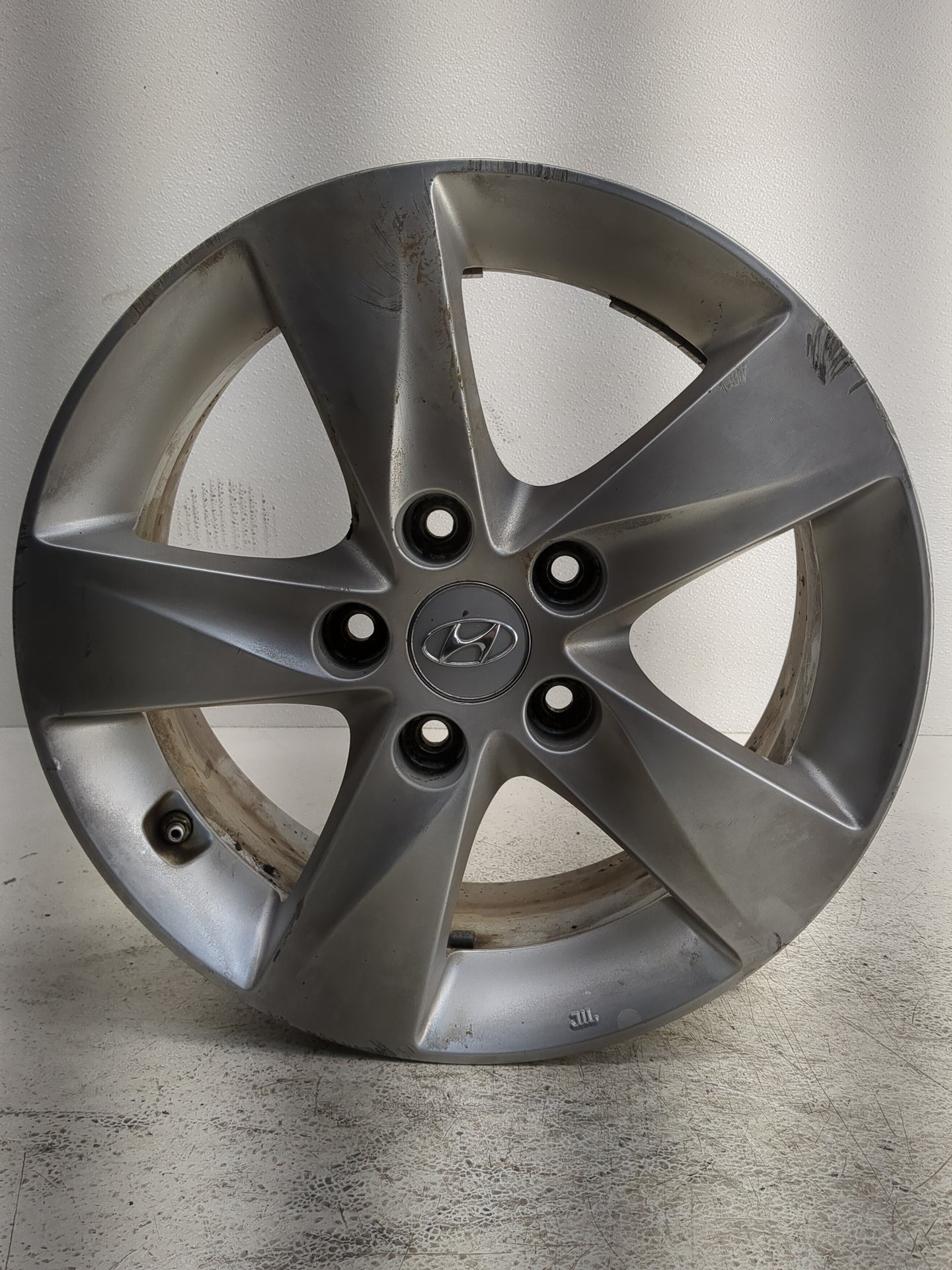 2014-2016 Hyundai Elantra Oem Wheel Rim - Oemusedautoparts1.com