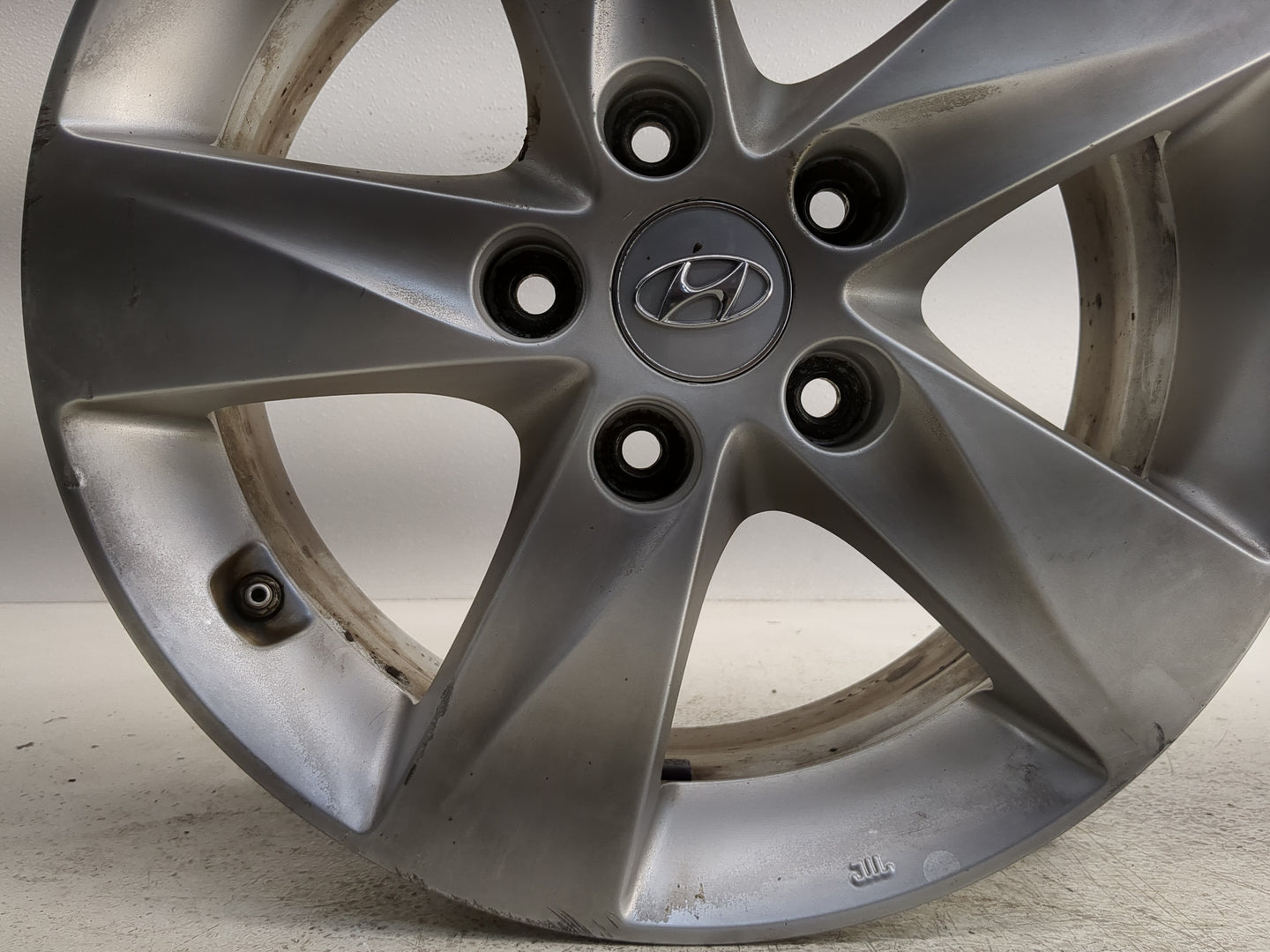 2014-2016 Hyundai Elantra Oem Wheel Rim - Oemusedautoparts1.com