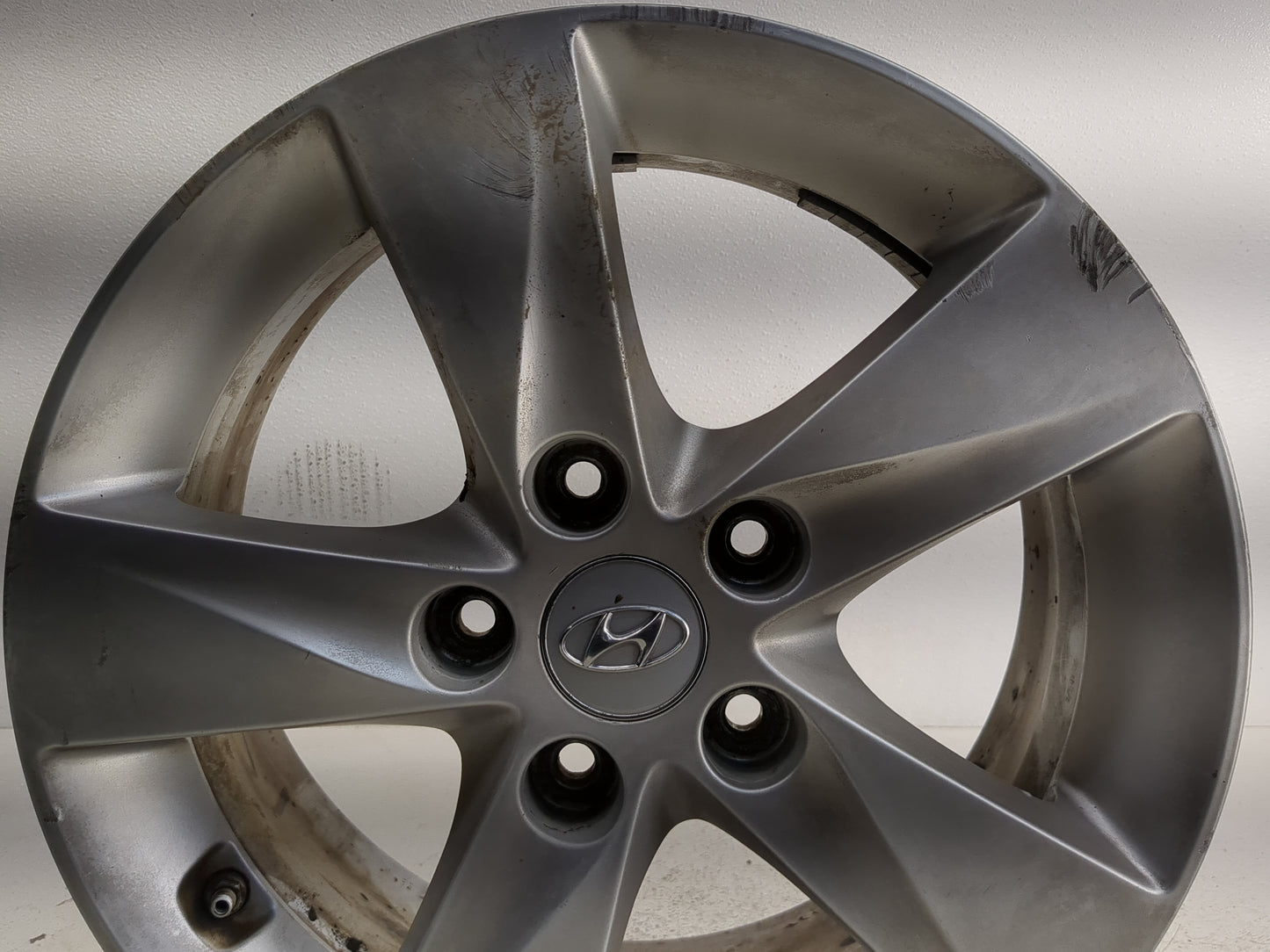 2014-2016 Hyundai Elantra Oem Wheel Rim - Oemusedautoparts1.com