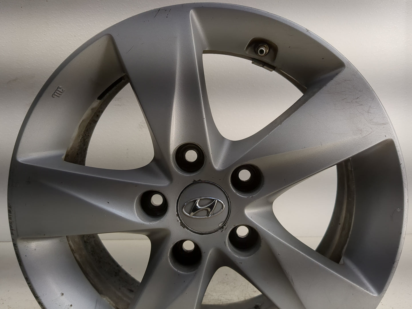 2011-2013 Hyundai Elantra Oem Wheel Rim - Oemusedautoparts1.com