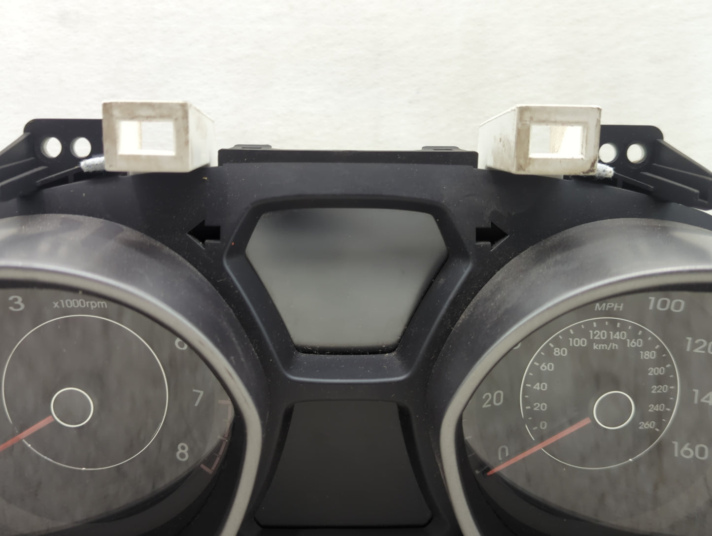 2014-2016 Hyundai Elantra Instrument Cluster Speedometer Gauges P/N:94004-3Y010 Miles:103K Fits Fits 2014 2015 2016 OEM Used