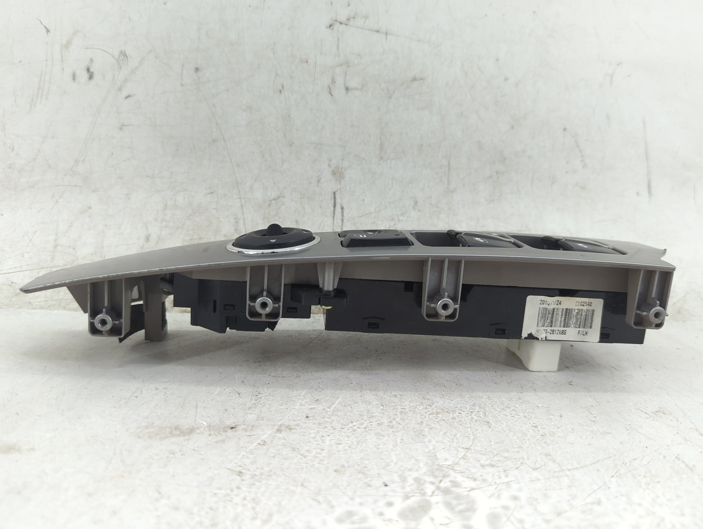 2010-2012 Hyundai Santa Fe Master Power Window Switch Replacement Driver Side Left Fits Fits 2010 2011 2012 OEM Used Auto Pa