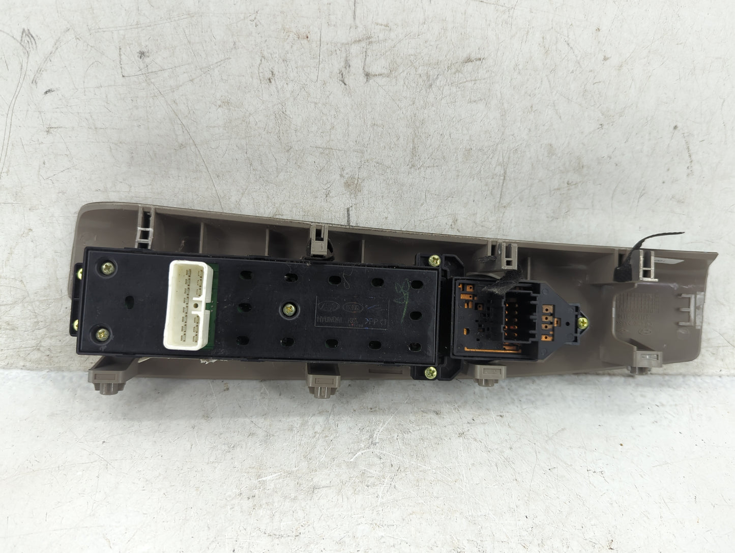2010-2012 Hyundai Santa Fe Master Power Window Switch Replacement Driver Side Left Fits Fits 2010 2011 2012 OEM Used Auto Pa