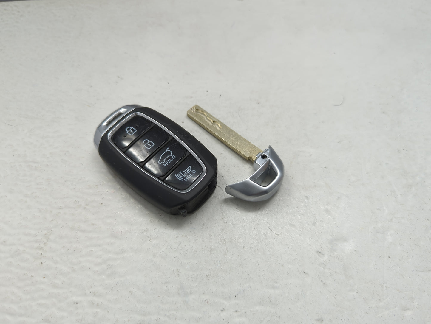 Hyundai Santa Fe Keyless Entry Remote Fob TQ8-FOB-4F19 95440-S2000 4 buttons - Oemusedautoparts1.com