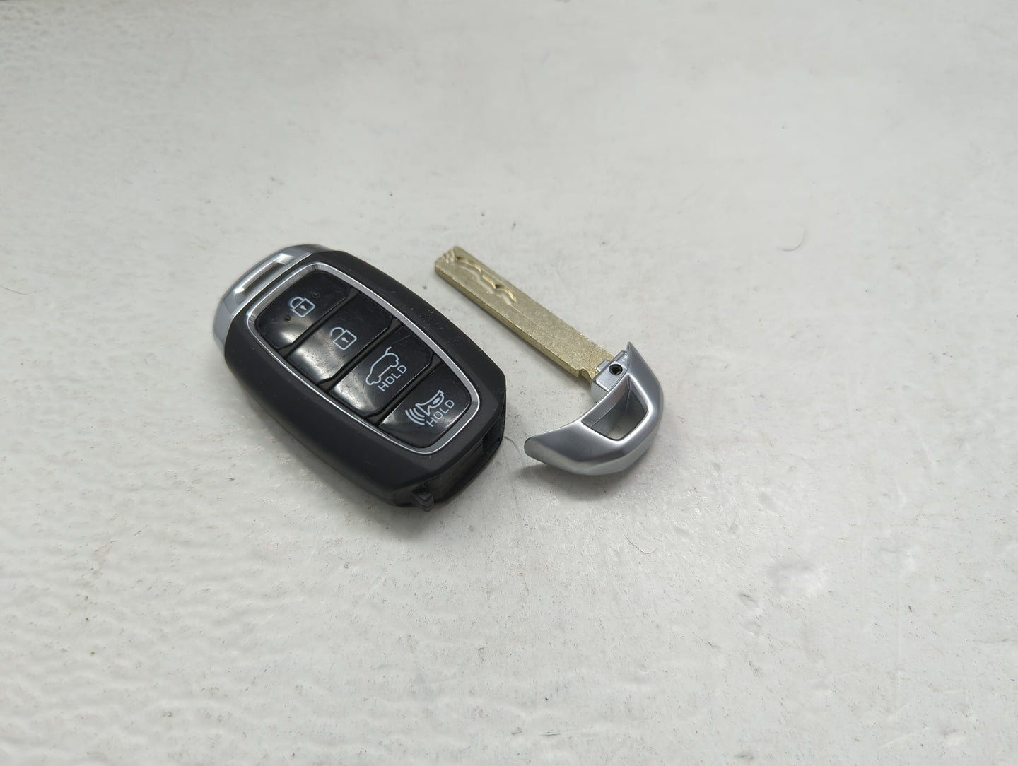 Hyundai Santa Fe Keyless Entry Remote Fob TQ8-FOB-4F19 95440-S2000 4 buttons - Oemusedautoparts1.com
