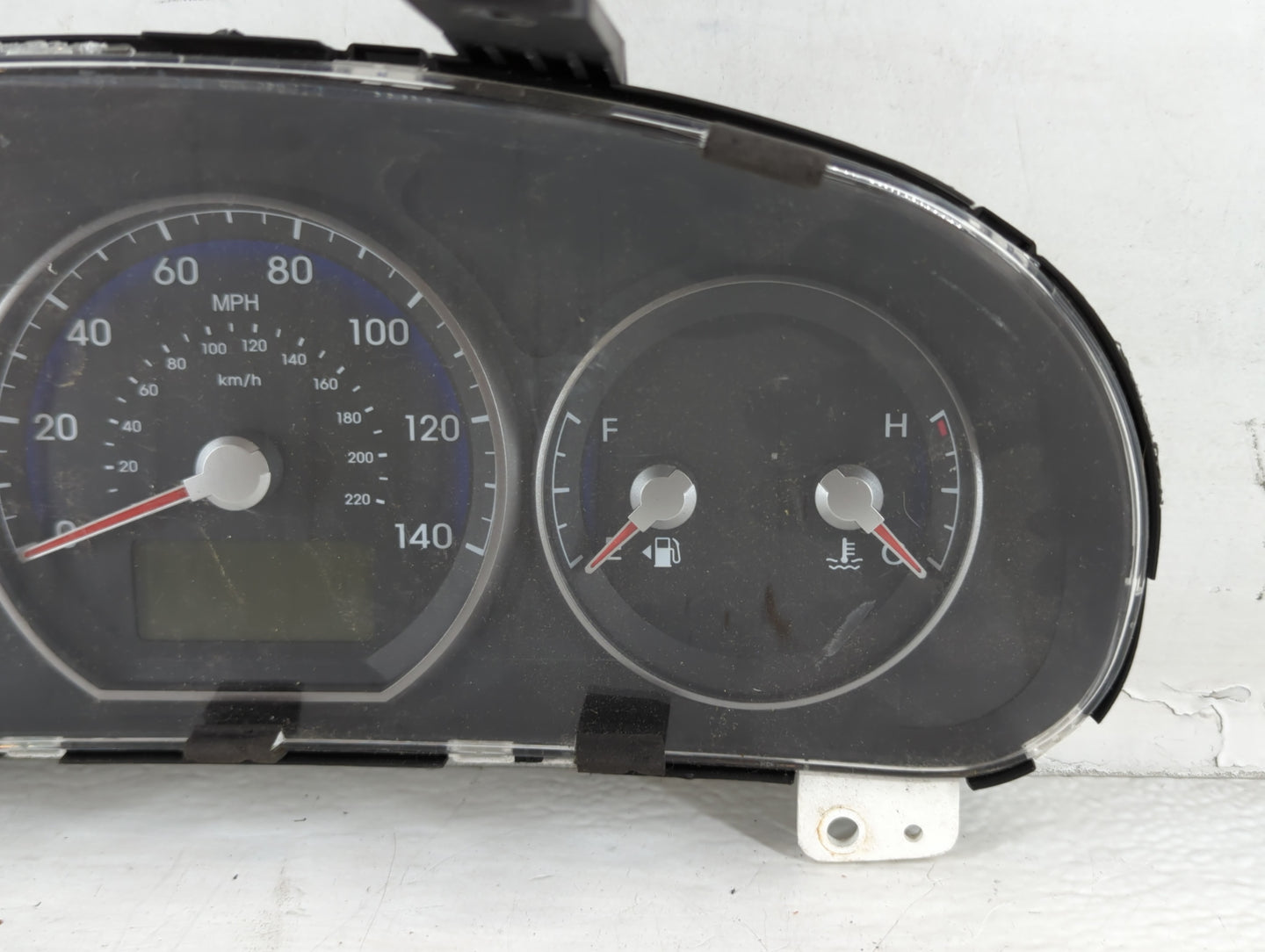 2010-2012 Hyundai Santa Fe Instrument Cluster Speedometer Gauges P/N:94011-0W030CA 94011-0W031 Fits Fits 2010 2011 2012 OEM 