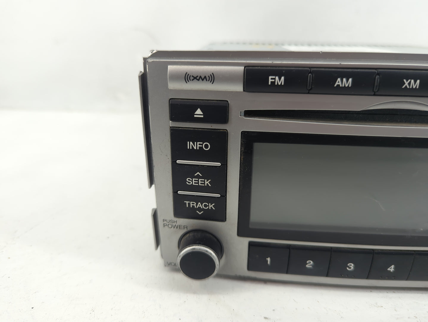 2009 Hyundai Santa Fe Radio AM FM Cd Player Receiver Replacement Fits OEM Used Auto Parts - Oemusedautoparts1.com