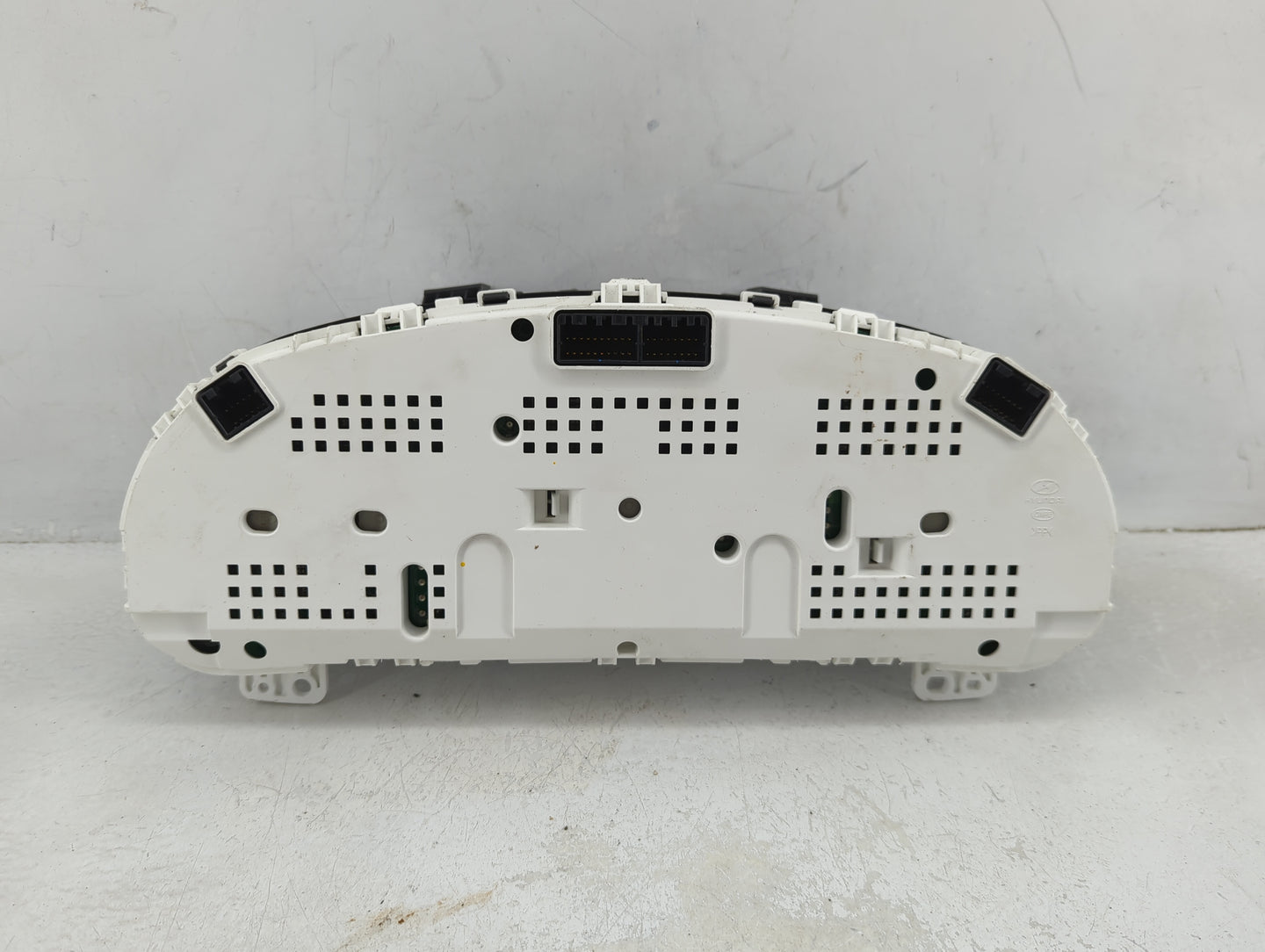 2009 Hyundai Santa Fe Instrument Cluster Speedometer Gauges Miles: Fits OEM Used Auto Parts - Oemusedautoparts1.com