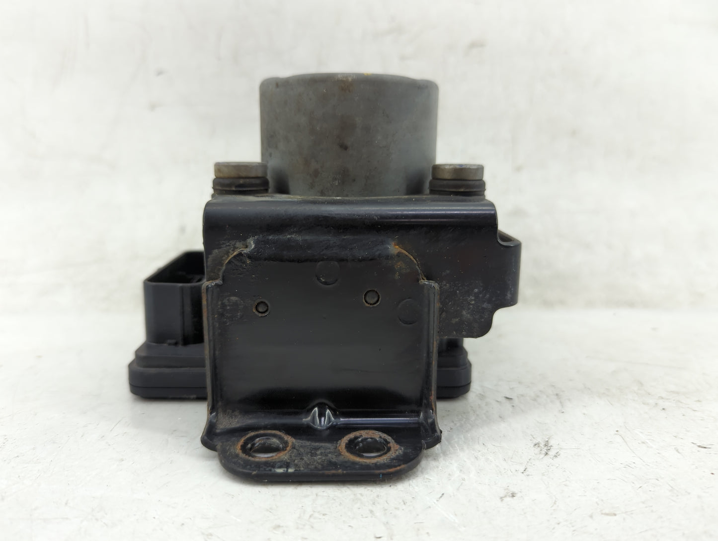 0 Hyundai Santa Fe Sport ABS Pump Control Module Replacement Fits Fits 217 2018 OEM Used Auto Parts - Oemusedautoparts1.com
