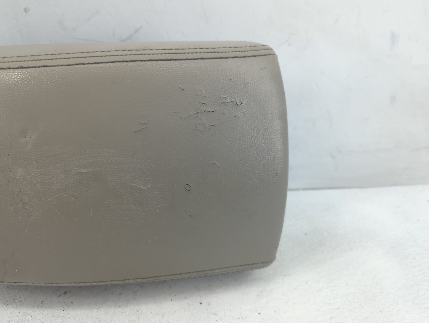 2006-2008 Hyundai Sonata Center Console Armrest Cover Lid Fits Fits 2006 2007 2008 OEM Used Auto Parts - Oemusedautoparts1.c