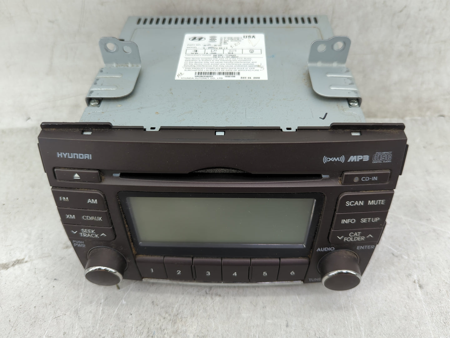 2009-2010 Hyundai Sonata Radio AM FM Cd Player Receiver Replacement Fits Fits 2009 2010 OEM Used Auto Parts - Oemusedautopar