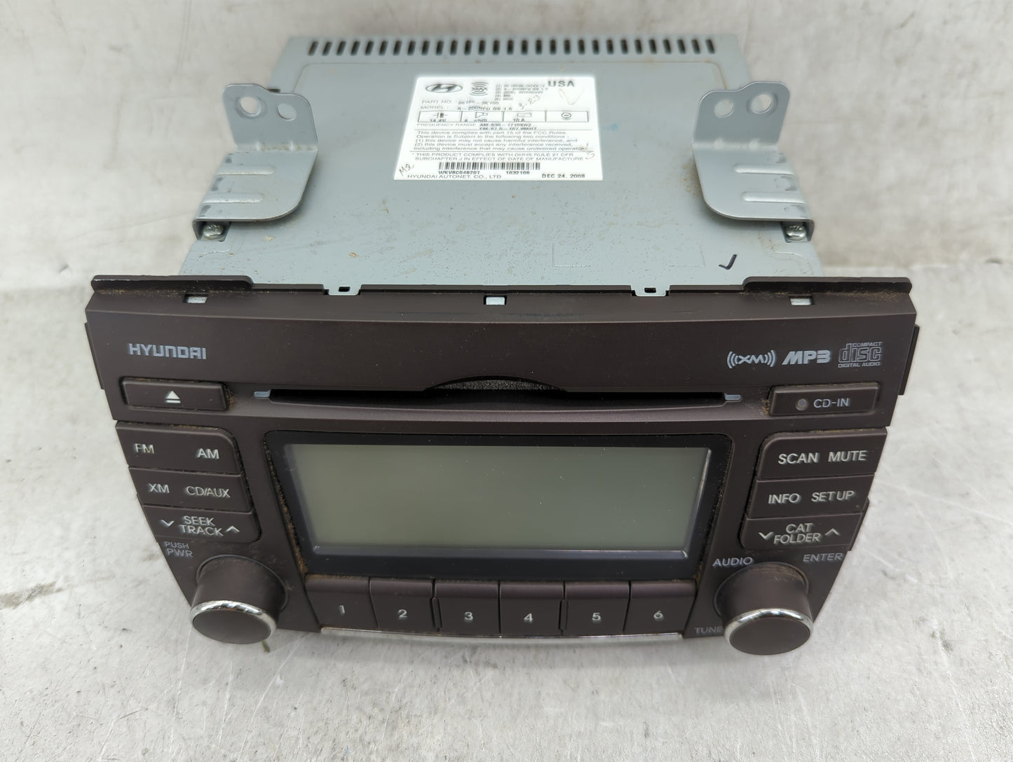 2009-2010 Hyundai Sonata Radio AM FM Cd Player Receiver Replacement Fits Fits 2009 2010 OEM Used Auto Parts - Oemusedautopar