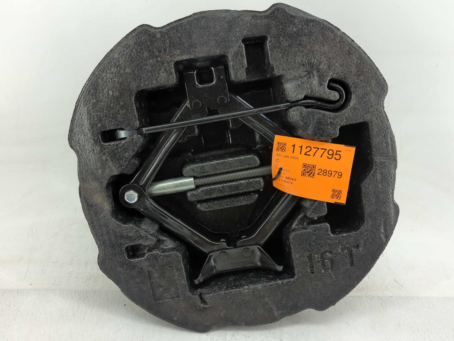 2013 Hyundai Sonata Spare Scissor Car Jack - Oemusedautoparts1.com